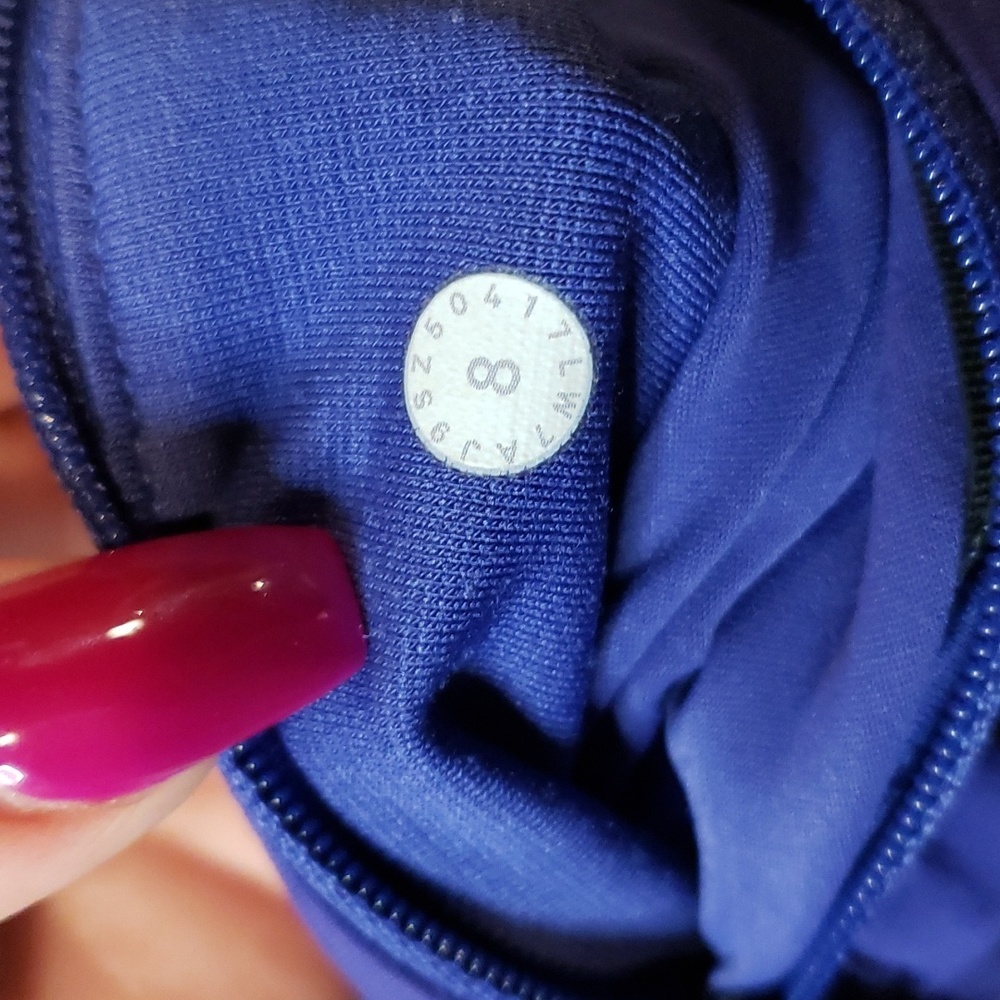 (30)Lululemon Shorts - Picture 5 of 7